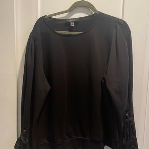Size 2X, never worn. No tags